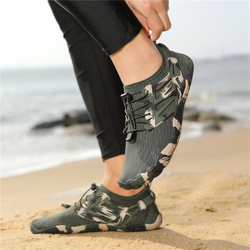夏のウェーディングシューズ男性軽量滑り止めビーチ通気性ロート - Men'S Shoes Water Resistant のレビューと価格